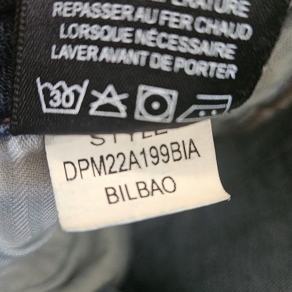 DEAR JOHN Frankie Straight Leg Cropped Jean Bilbao. Med Wash. Size 26 - Picture 4 of 14